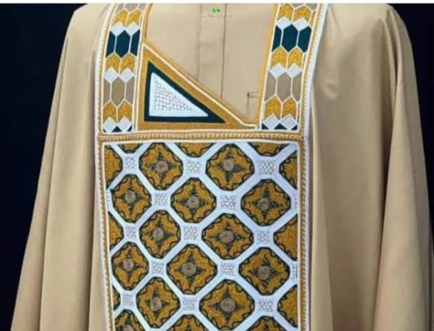 Agbada (complete)